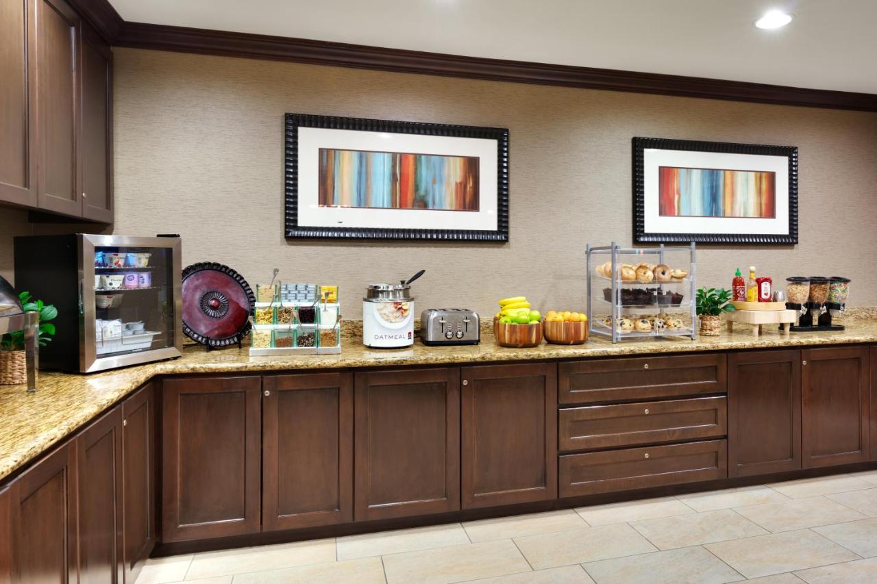 By Marriott I-10 West/park Row 3*