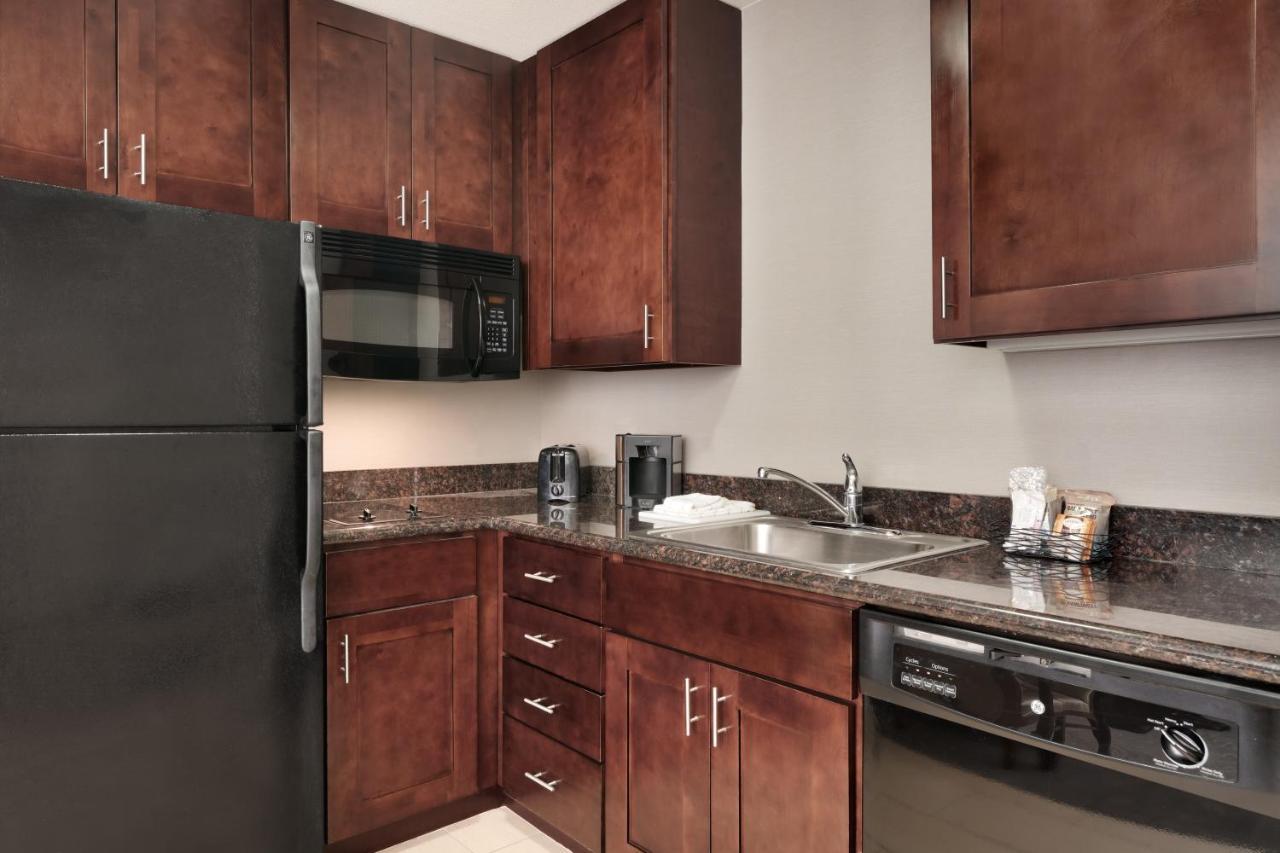 By Marriott I-10 West/park Row Hotel 3*
