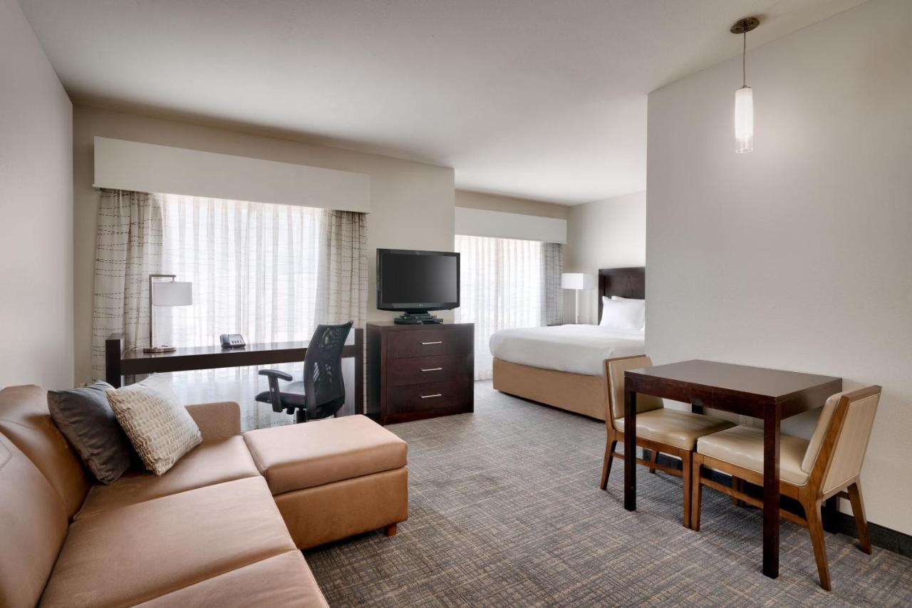 Hotel By Marriott I-10 West/park Row Houston