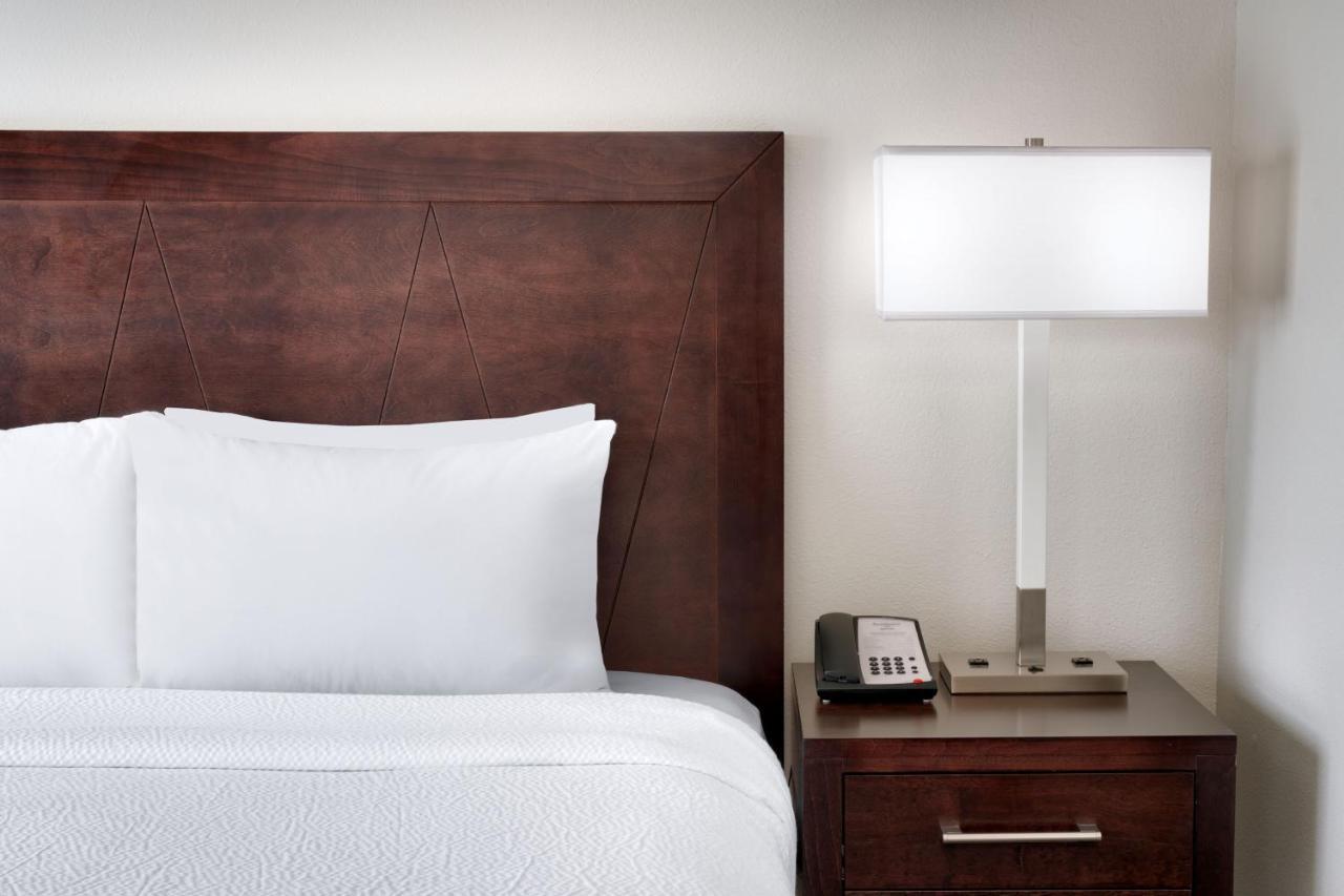 By Marriott I-10 West/park Row Houston