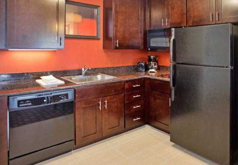 By Marriott I-10 West/park Row 3*